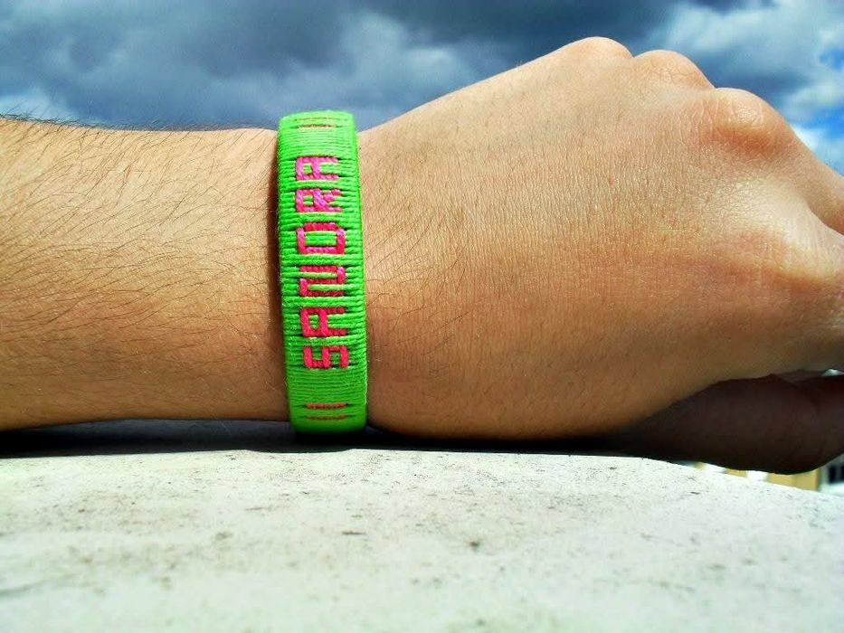 Pulseiras com nomes personalizadas - mais de 500 pulseiras