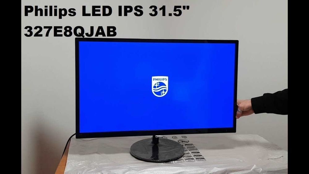 32" FullHD Монітор Philips 327E8QJAB
