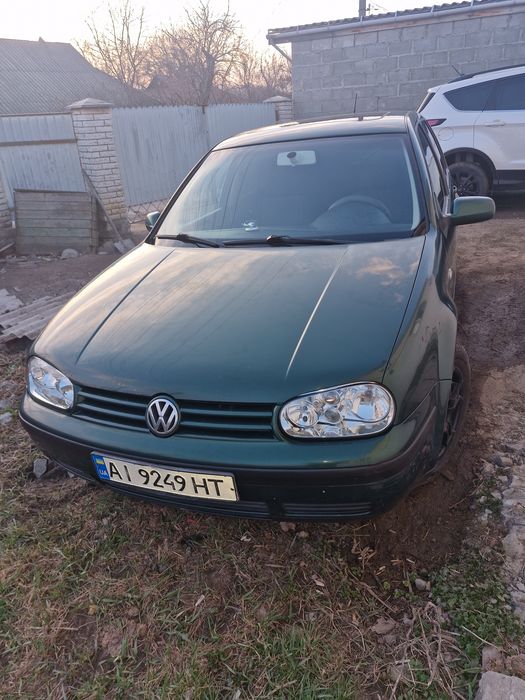 Продам GOLF 4 1.4