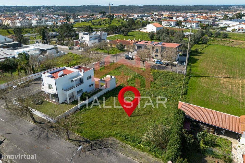 Lote de Terreno / Área Total 598m2 / Projecto / Marrazes