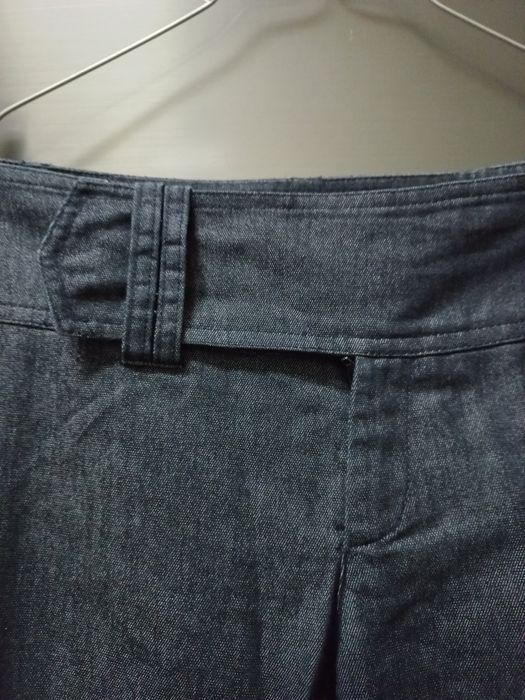 Calças de ganga Bershka com cintura descaída