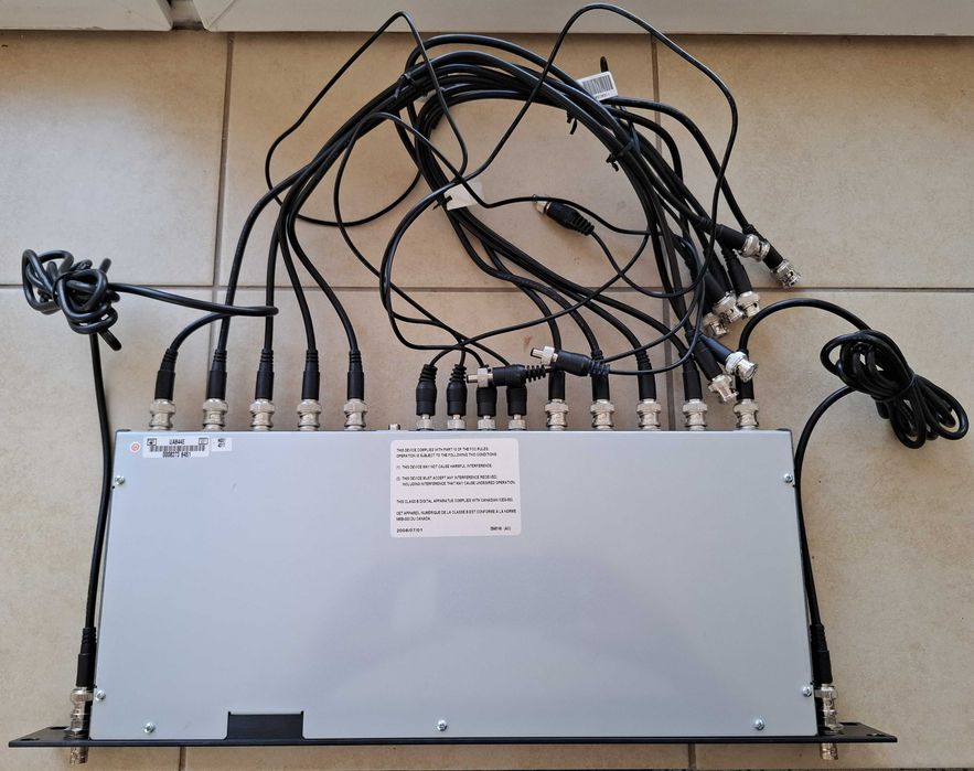 Dystrybutor antenowy Shure UA844E HG01 (używany)