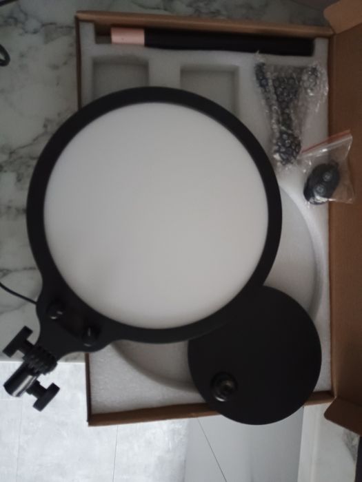 Lampa Moko pierścieniowa ze statywem