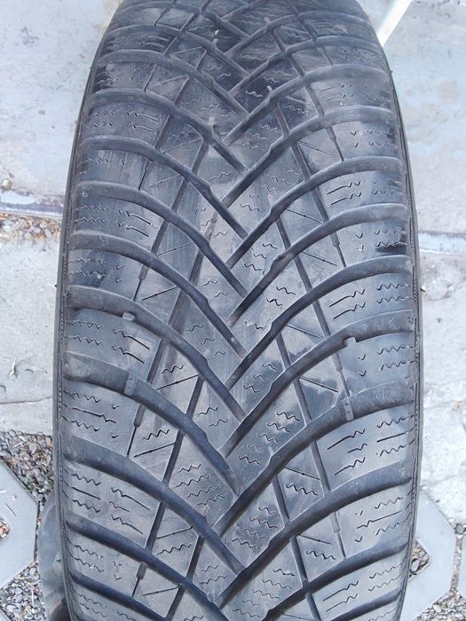 1 Opona zimowa 175/65r14 HANKOOK 2024r