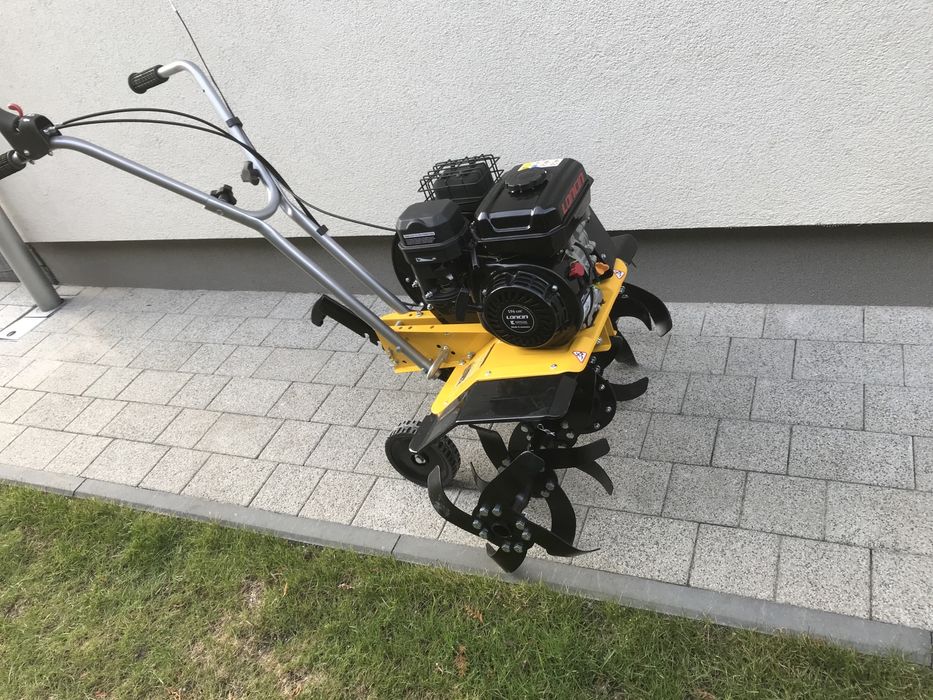 Wiertnica glebowa, świder spalinowy, glebogryzarka, betoniarka