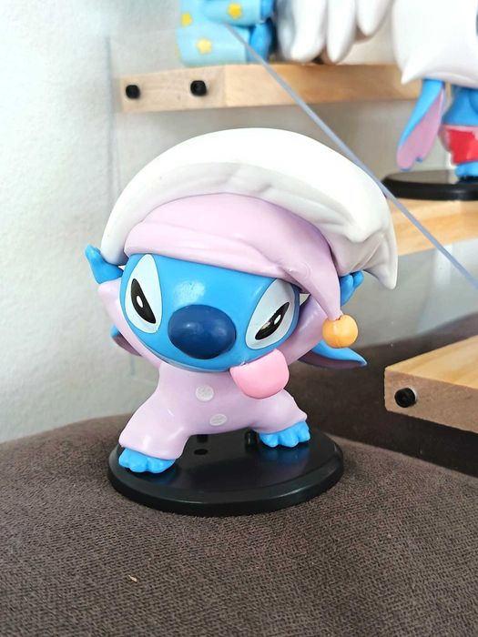 Figuras de guerra de almofadas do Stitch (8 peças)