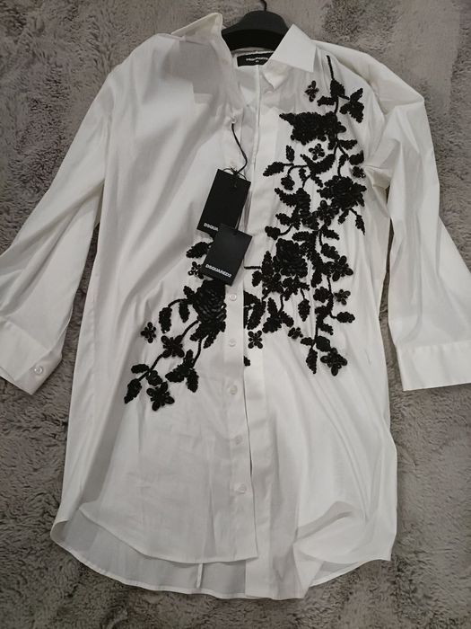 Італійська блузка NWT $1054 Dsquared2 Oversize Floral Embroidered