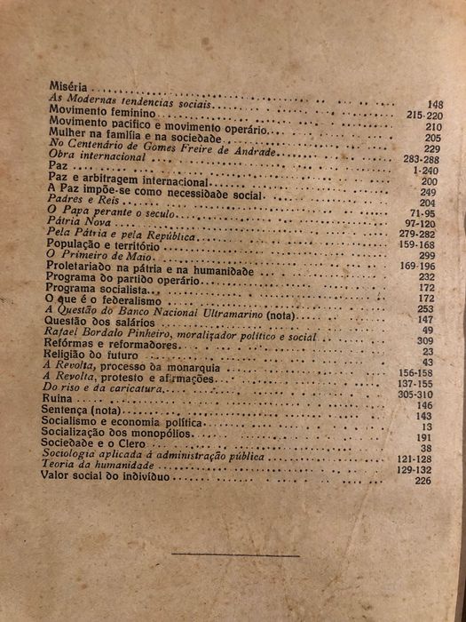 Em Honra dos Soldados Desconhecidos / Magalhães de Lima