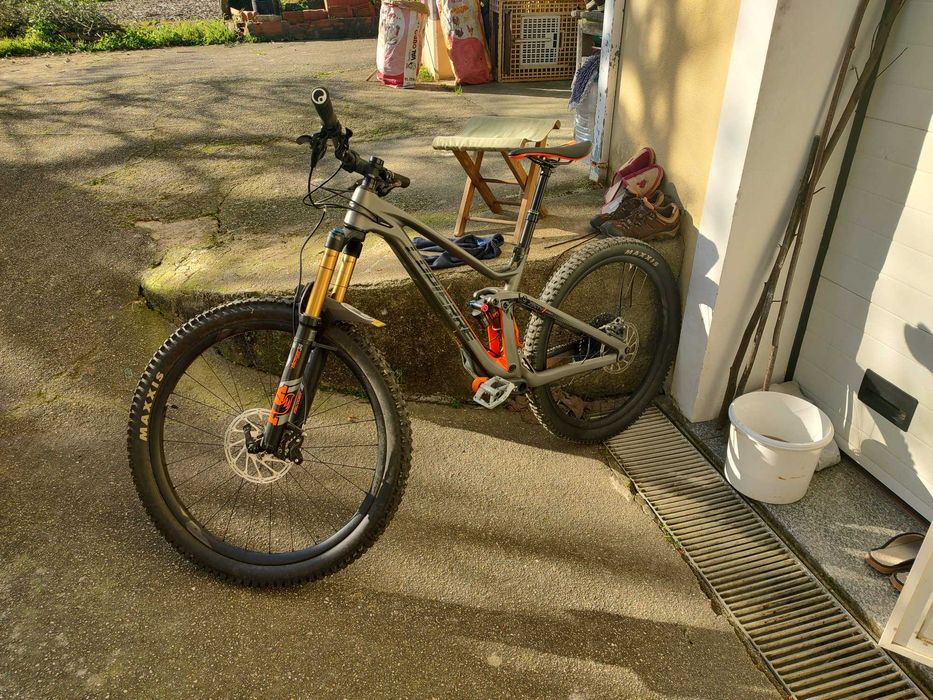 Bicicleta Lapierre Zesty AM Fit 8.0