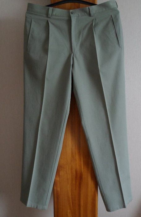 Брюки нові 52 REDGREEN
