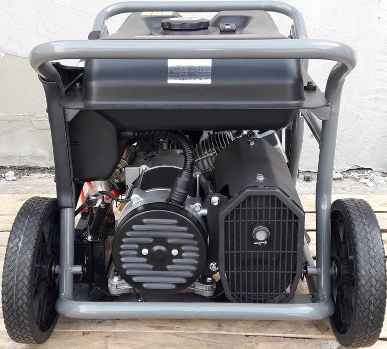 Бензиновий генератор PRAMAC WX3200 на 2,45-2,85 кВт з електрозапуском