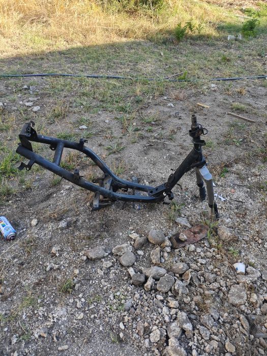 Quadro  e guiador de secooter Peugeot