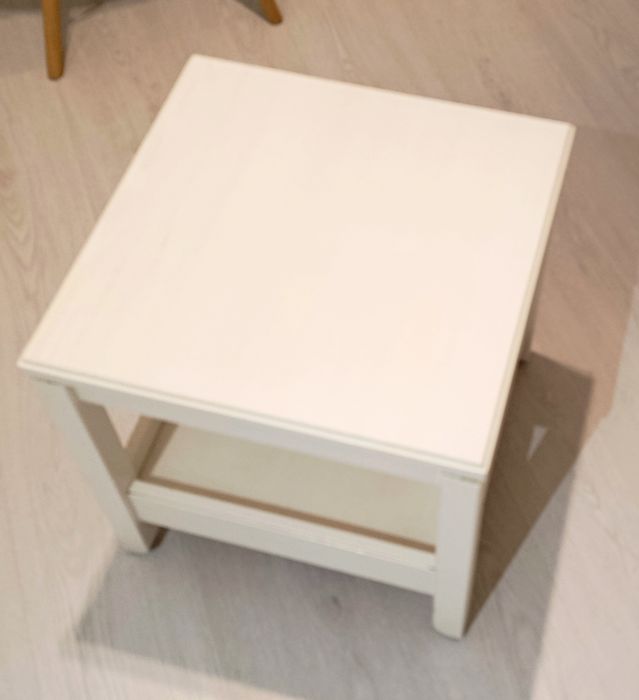 Mesa de Apoio IKEA HAVSTA – Madeira Maciça (Branco)
