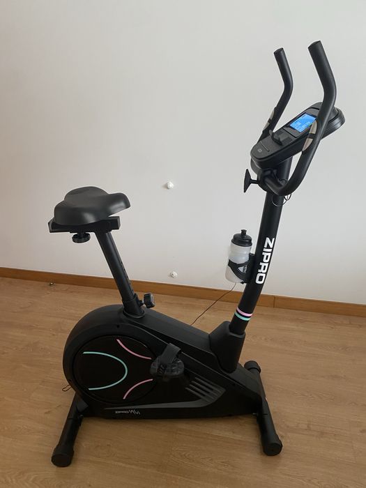 Bicicleta Estática Zipro Flame WM (como nova)