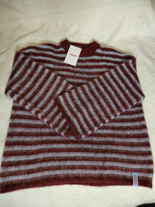 Женская одежда и обувь