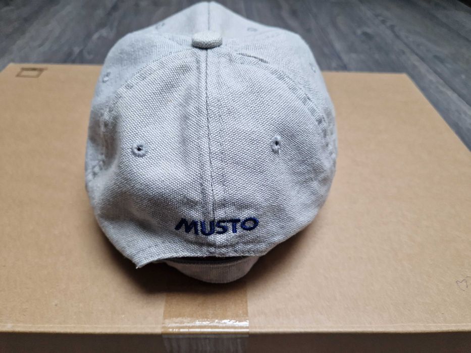 Czapka z daszkiem MUSTO Volvo Ocean Race jedyna na OLX (jasnoszara).