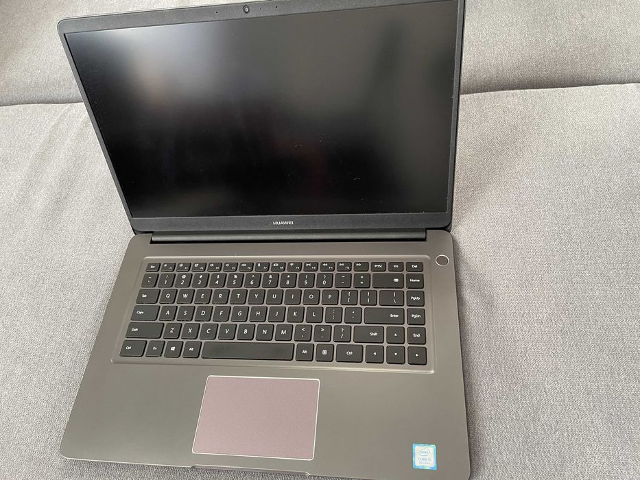Huawei MateBook D • i5‑8250U • 8GB RAM • 256GB SSD • MX150 • Stan bardzo dobry