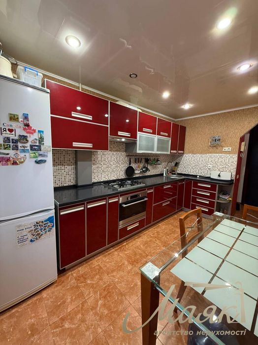 Продаж трикімнатної квартири, Шевченківський район