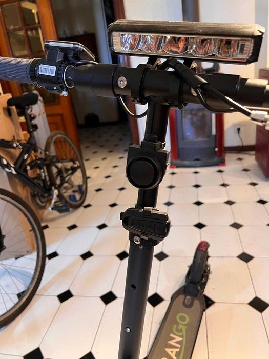 TROTINETE PARA ADULTOS COMO NOVA IMPECÁVEL