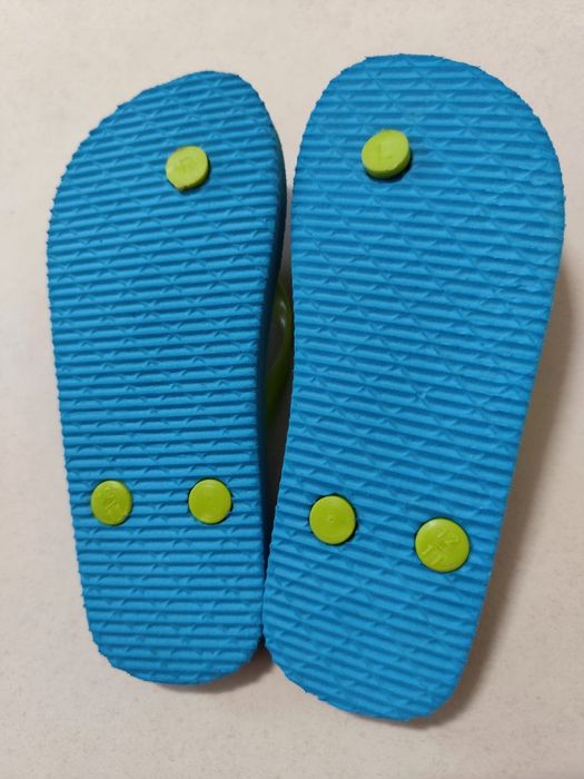 Chinelos para Rapaz - Dinosaur (Novo - Tam. 28/29)