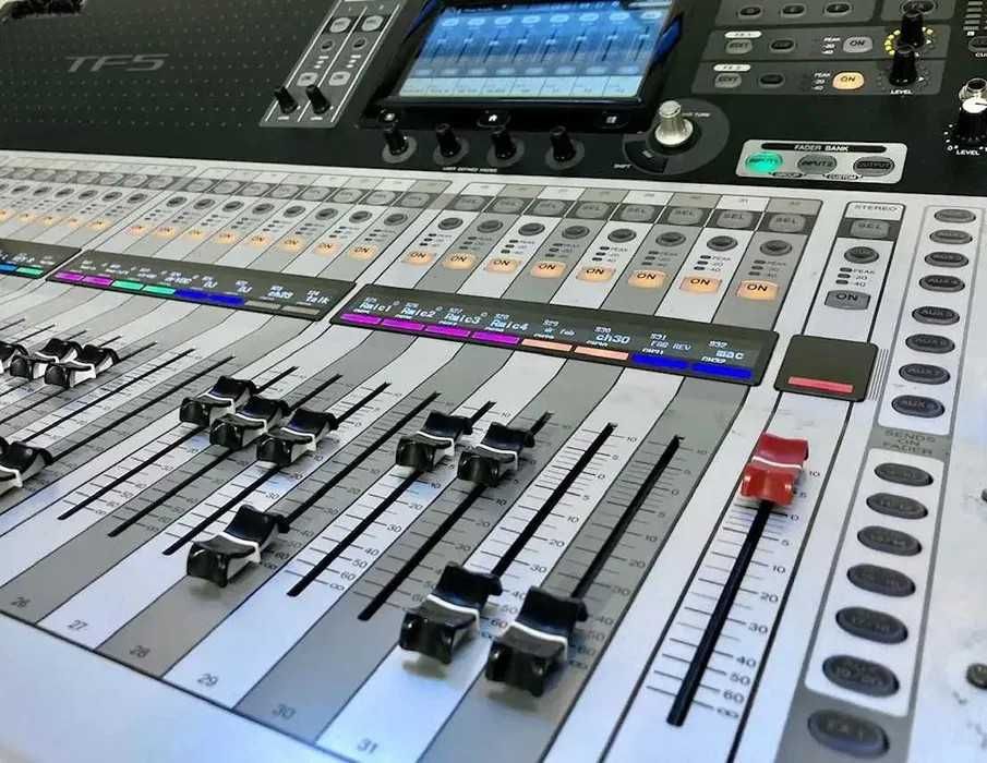 Mesa Digital YAMAHA TF5 C/ Carta Dante NY64-D