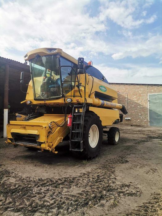 Продам комбайн Нью холанд New Holland