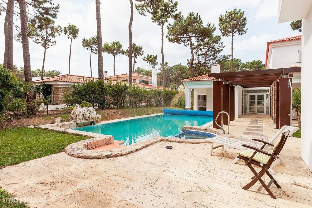 Moradia T5 para venda