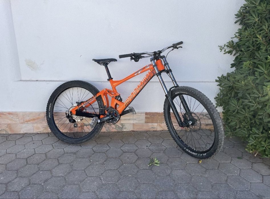 Bicicleta mondraker DH