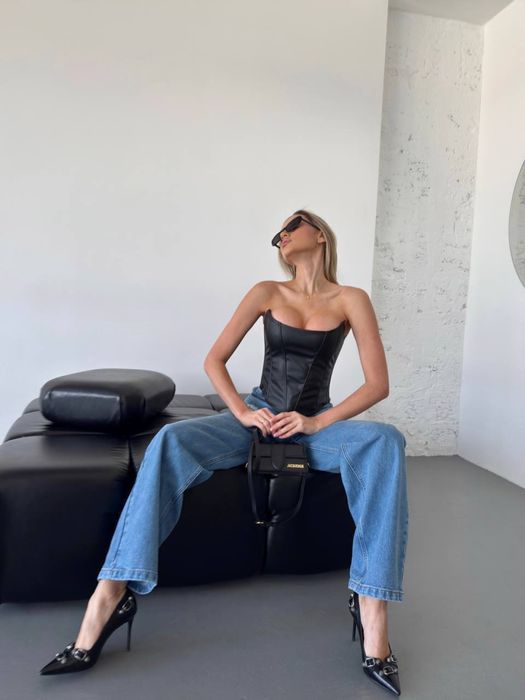 Топ еко шкіра по фігурі