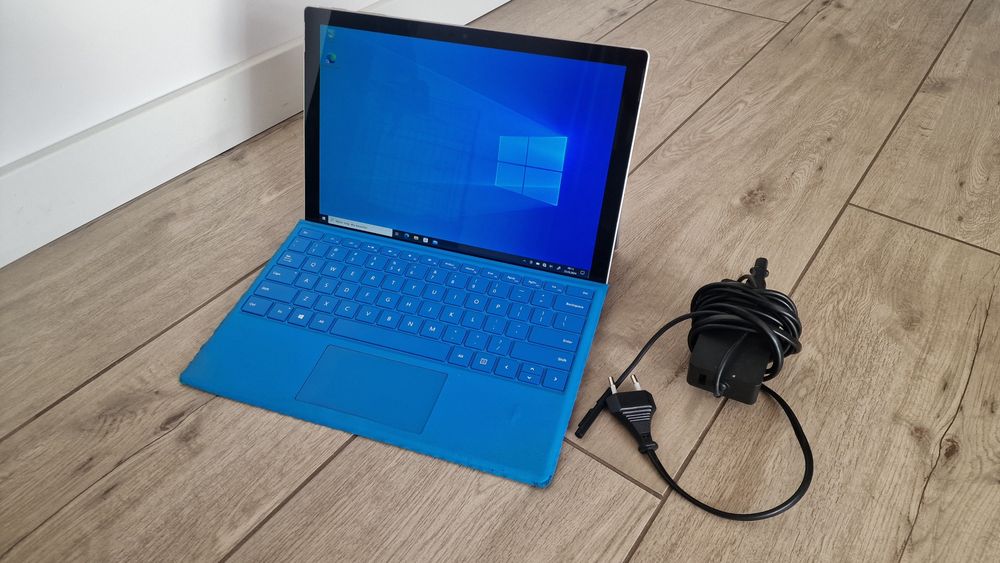 Okazja Microsoft Surface 5 PRO podświetlana klawiatura