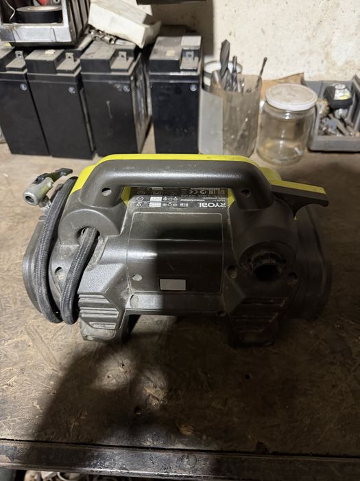 автомобильный аккумуляторный компрессор ryobi one+ r18i-0