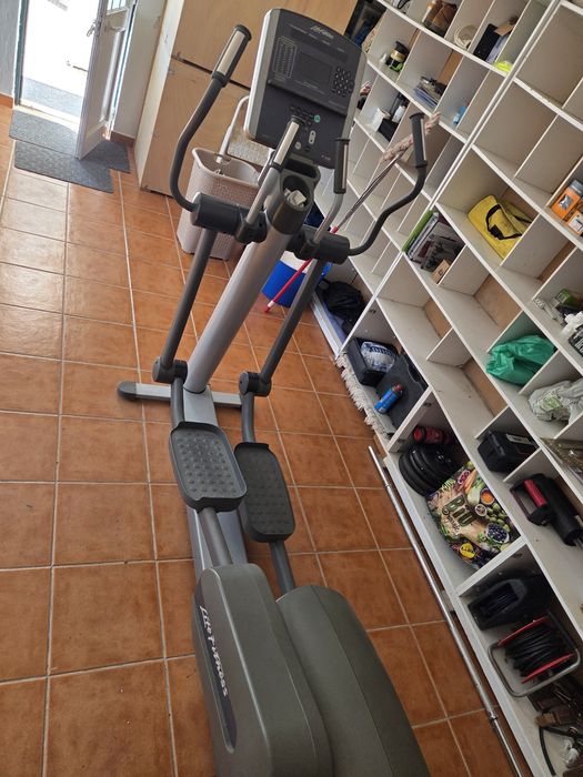 Elíptica    Life Fitness 90X