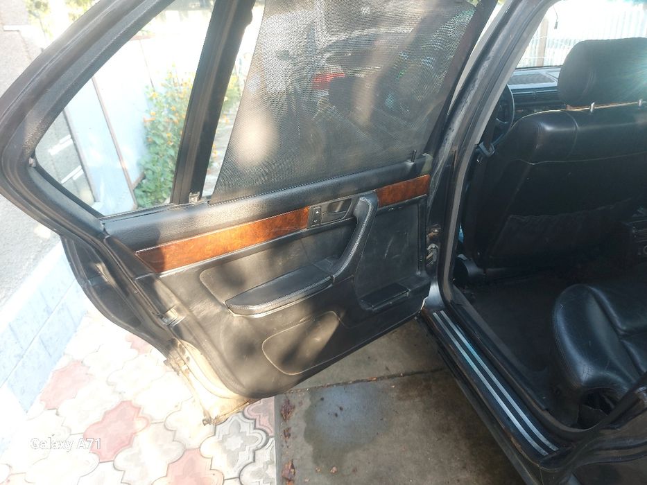 Bmw e32 750il розборка