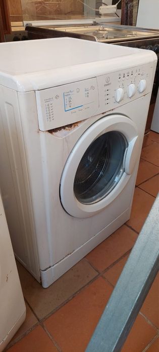 Maquina de lavar roupa Indesit