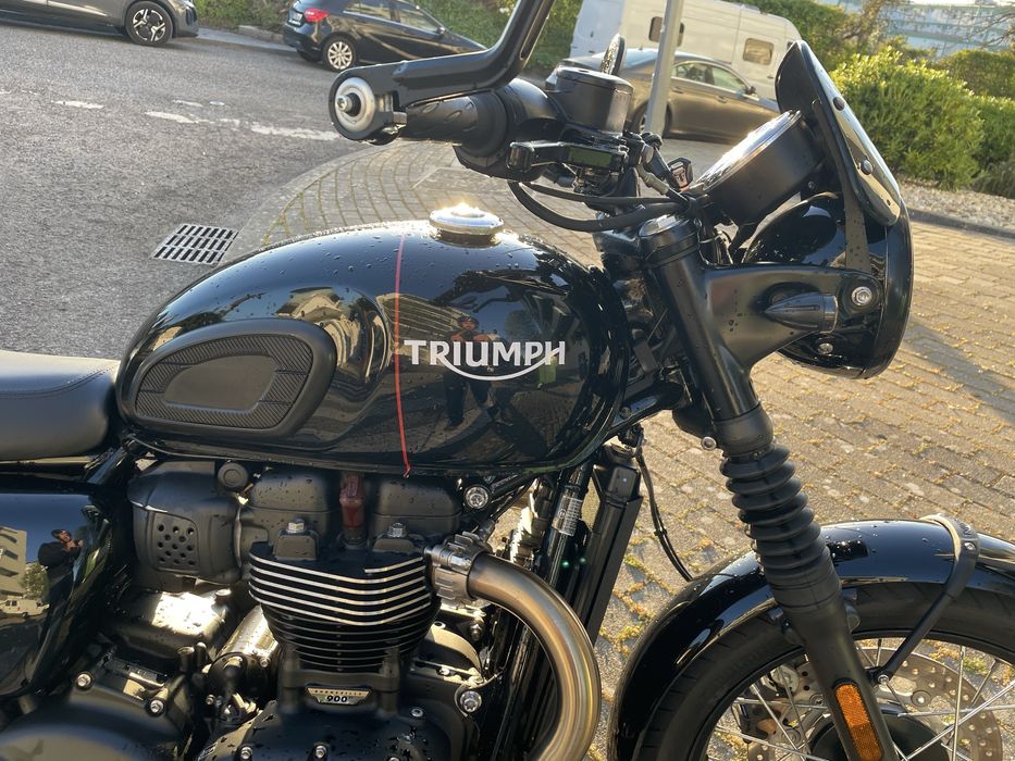 Triumph bonneville