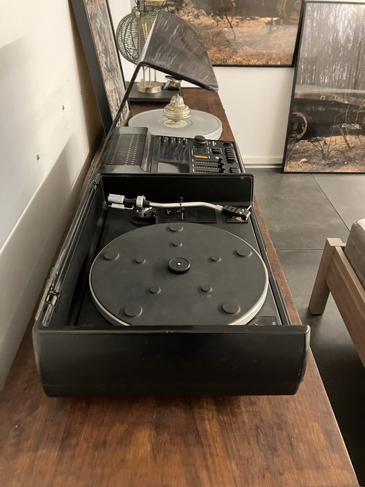 Vendo gira discos TELETON em otimo estado