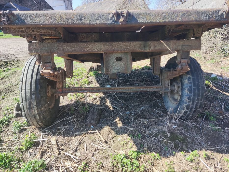 Продам ,трактор ,плуг