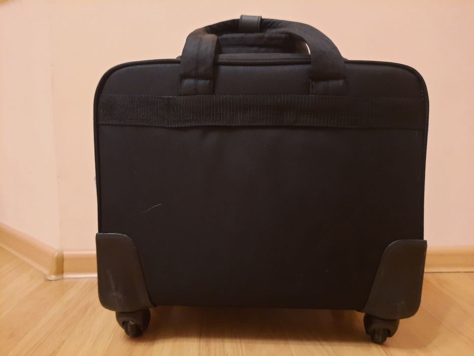 Сумка, валіза для ноутбука HP 17.3 Business 4 wheel Roller Case (H5M93