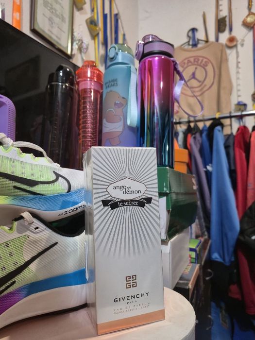 ОРИГИНАЛ Givenchy Ange Ou Demon Le Secret духи,парфюм Туалетна вода.
