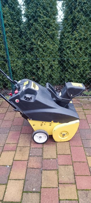 Odśnieżarka spalinowa Karcher STH 953 W
