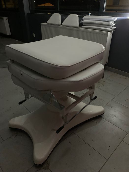 Кушетка косметологічна Azurro A234