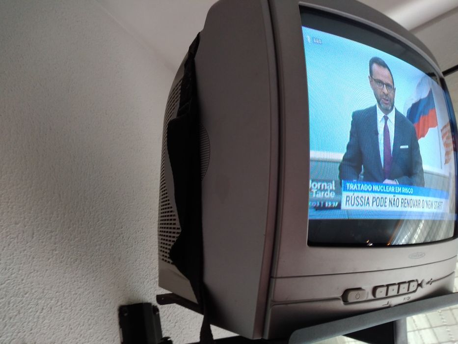 Suporte de parede para TV