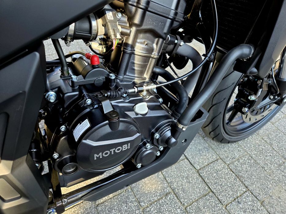 Motobi DL 125 Cafe Racer RS TZR MT01 CB