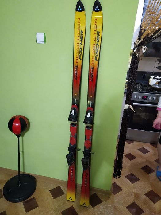 Лижі Fischer Carve Revolution