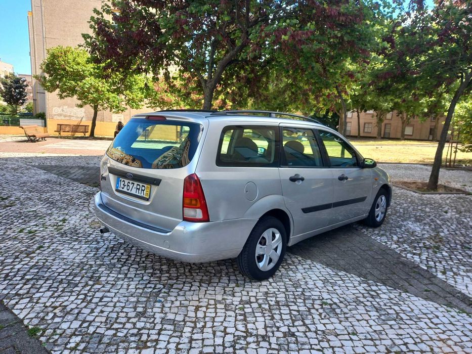 Ford focus 1.4 16v full estras