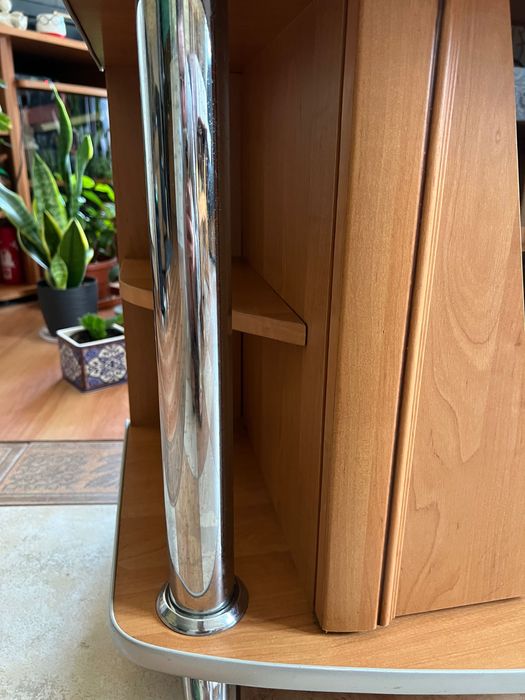 Komoda pod telewizor ze szklaną szybą