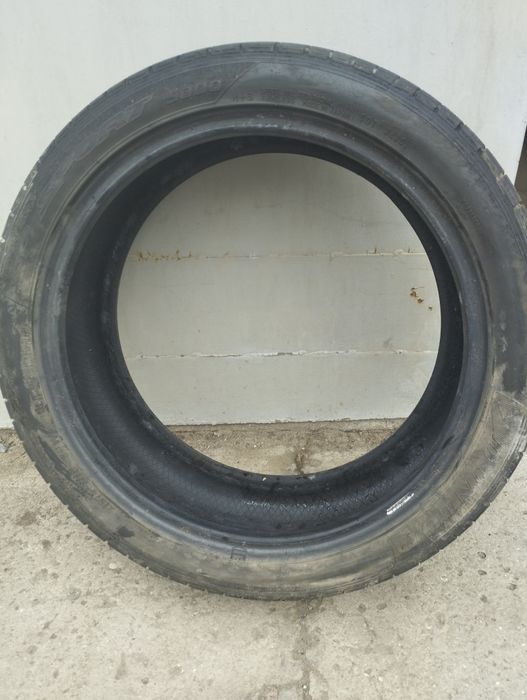 Продам шины 215/45 R18
