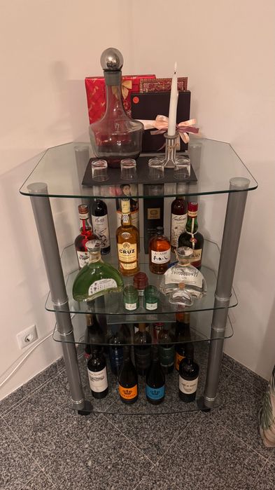 Armário / Garrafeira de Vidro