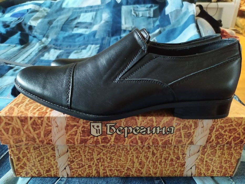 Новые туфли на выпуск или в школу натуральная кожа