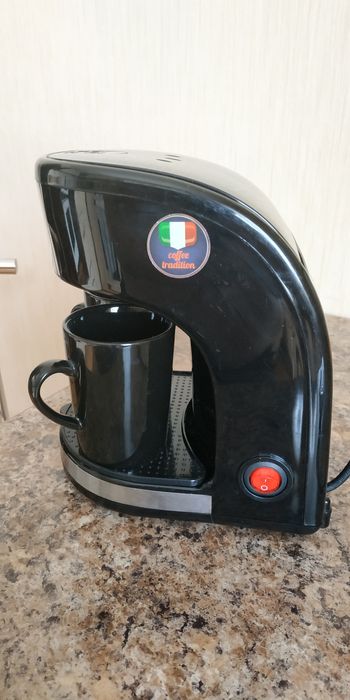 Продам кофеварку